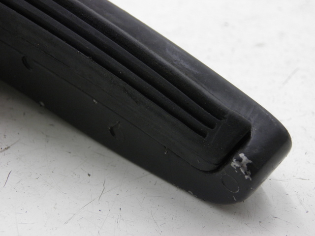 photo de FUSSRASTEN HINTEN RECHT GILERA RUNNER SP 50 (2009 - 2017)