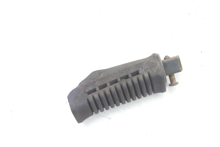 photo de FUSSRASTEN HINTEN RECHT SUZUKI GS GSE 500 (2001 - 2003)
