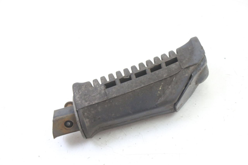 photo de FUSSRASTEN HINTEN RECHT SUZUKI GS GSE 500 (2001 - 2003)