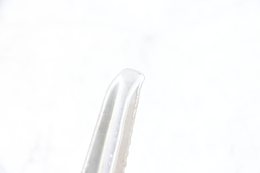 photo de FUSSRASTEN HINTEN RECHT SUZUKI GSXR GSX-R 1000 (2003 - 2004) - Detailansicht des Bauteils