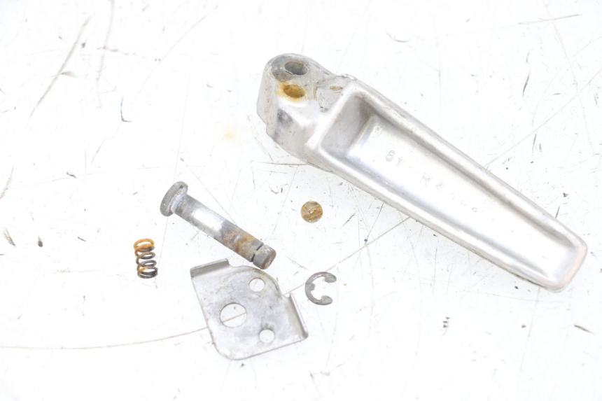 photo de FUSSRASTEN HINTEN RECHT SUZUKI GSXR GSX-R 1000 (2003 - 2004) - Technische Nahaufnahme