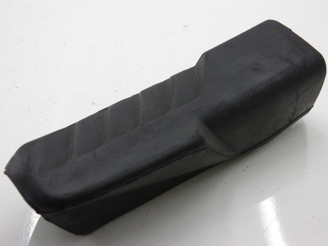 photo de FUSSRASTEN HINTEN RECHT HONDA FES S-WING SWING 125 (2007 - 2015)