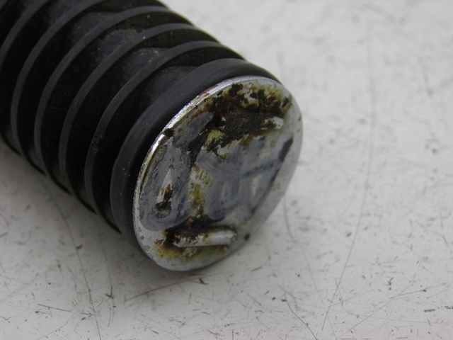 photo de RECHTER HINTERRADSTÄNDER HONDA VT C SHADOW 125 (1999 - 2007)