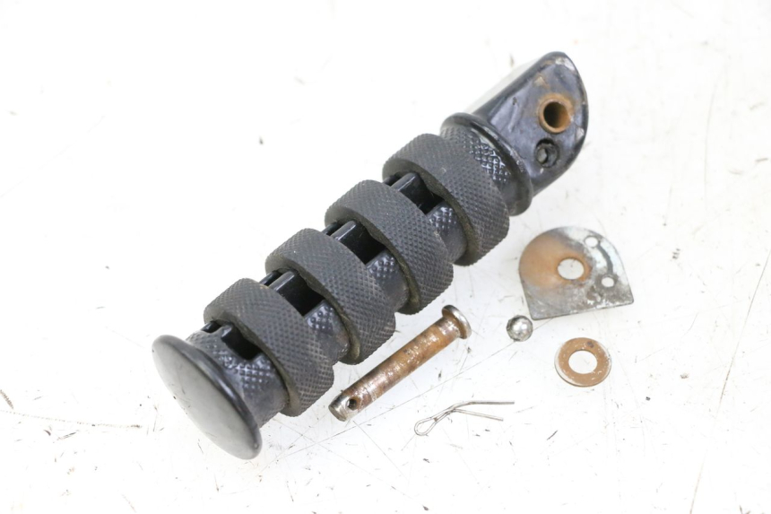 photo de FUSSRASTEN HINTEN RECHT KEEWAY K-LIGHT KLIGHT 125 (2018 - 2025)