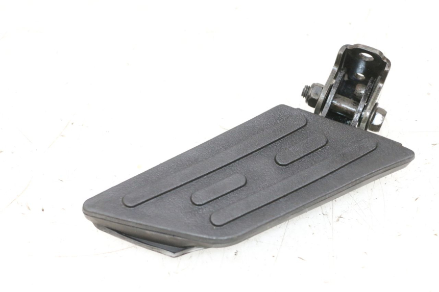 photo de RECHTER HINTERRADSTÄNDER PEUGEOT KISBEE 2T 50 (2010 - 2017) - Hauptansicht