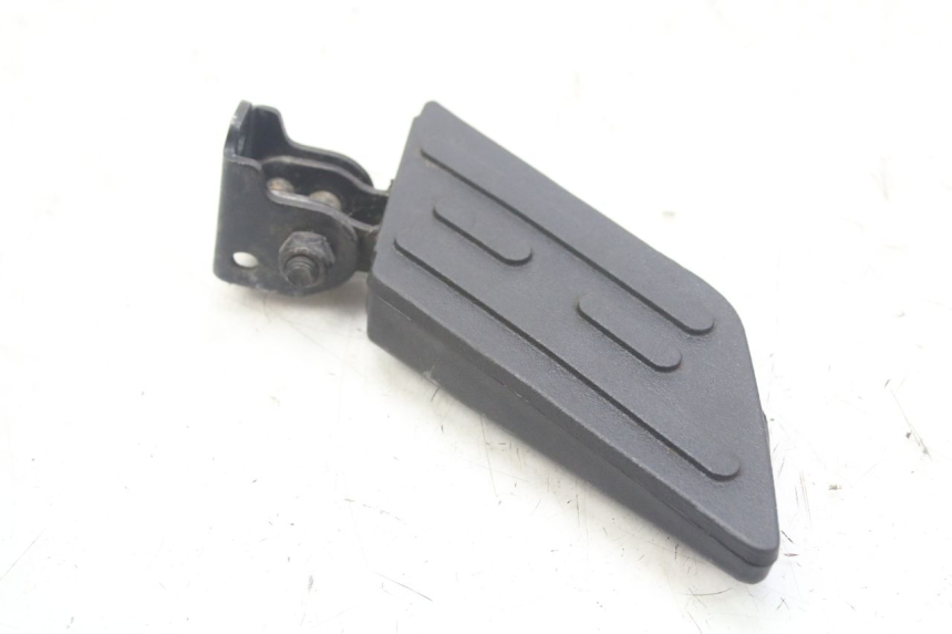 photo de RECHTER HINTERRADSTÄNDER PEUGEOT KISBEE 4T 50 (2010 - 2017)