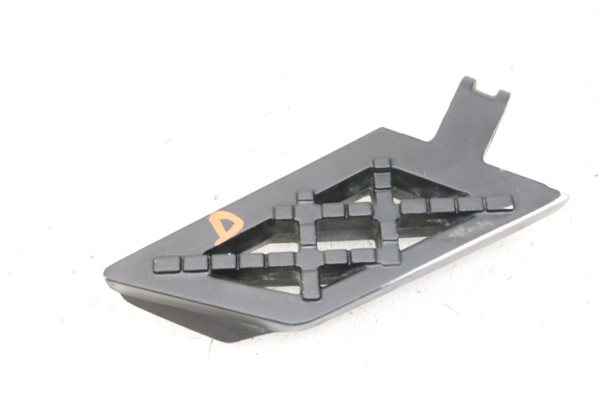 photo de FUSSRASTEN HINTEN RECHT PEUGEOT KISBEE 4T 50 (2018 - 2022)