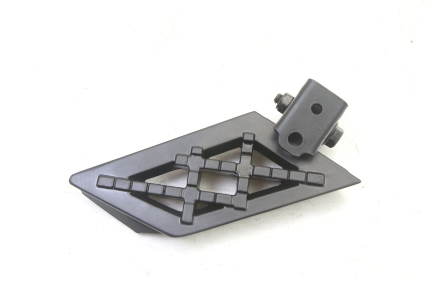 photo de FUSSRASTEN HINTEN RECHT PEUGEOT KISBEE 4T 50 (2018 - 2022)
