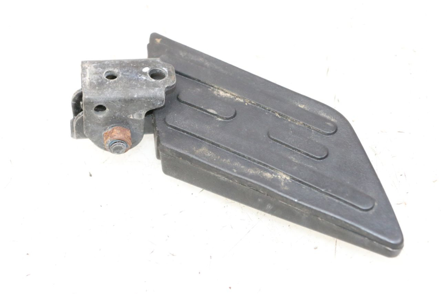 photo de FUSSRASTEN HINTEN RECHT PEUGEOT KISBEE 4T 50 (2018 - 2022)