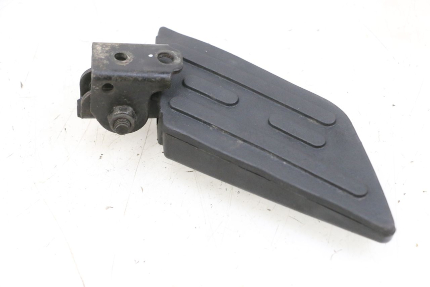 photo de RECHTER HINTERRADSTÄNDER PEUGEOT KISBEE 4T 50 (2010 - 2017)