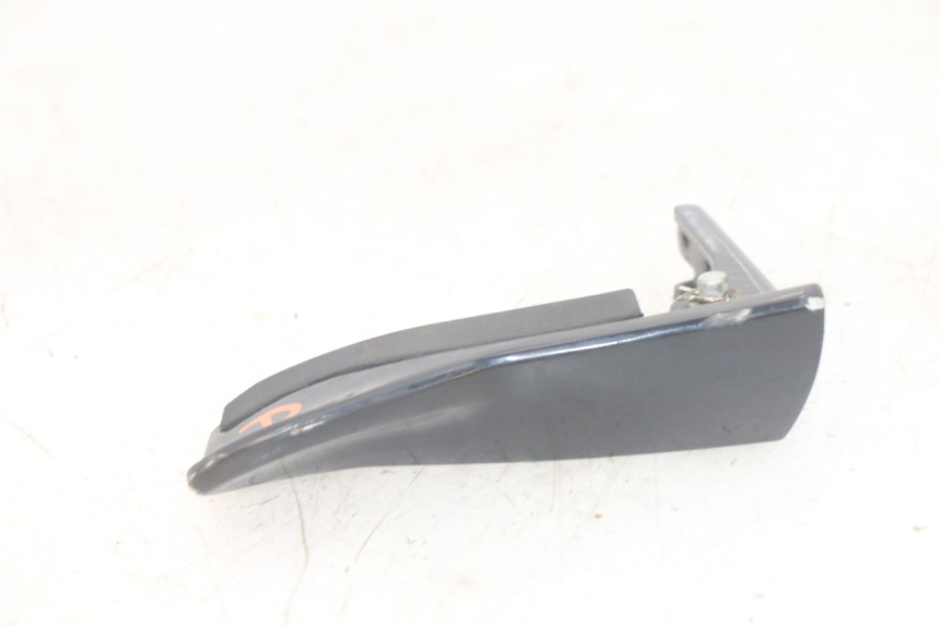 photo de FUSSRASTEN HINTEN RECHT PIAGGIO MP3 HPE 300 (2019 - 2026) - Zoom auf Gebrauchszustand