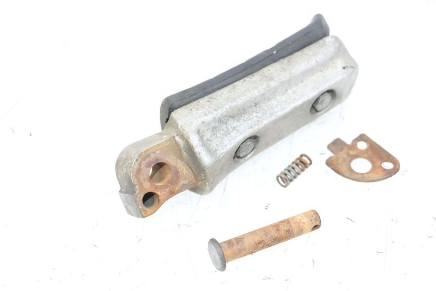 photo de FUSSRASTEN HINTEN RECHT HONDA NSR R 125 (1994 - 2003) - Technische Nahaufnahme