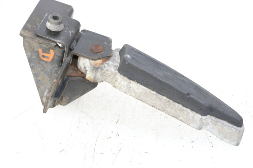 photo de FUSSRASTEN HINTEN RECHT PEUGEOT SATELIS 125 (2013 - 2018)