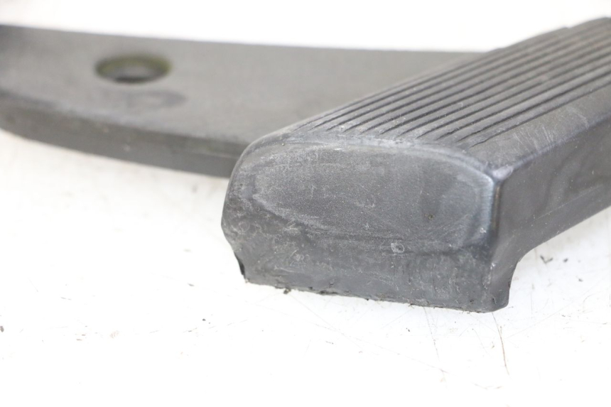 photo de FUSSRASTEN HINTEN RECHT PIAGGIO VESPA LX 150 (2005 - 2013)