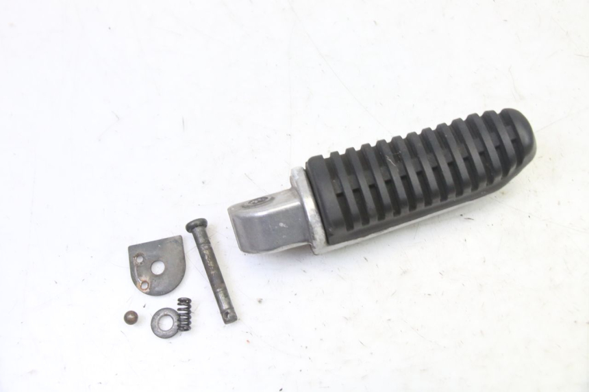 photo de FUSSRASTEN HINTEN RECHT MAG POWER R-STREET 50 (2016 - 2025)