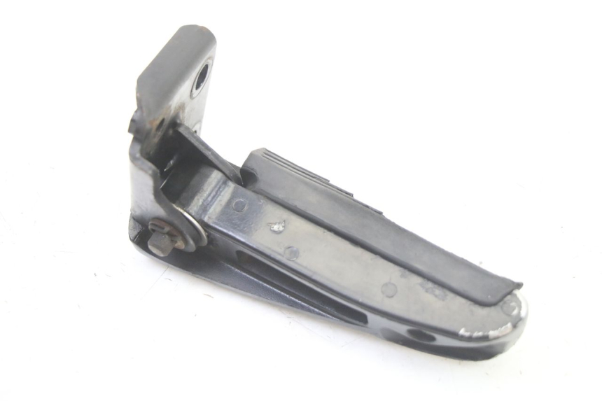 photo de FUSSRASTEN HINTEN RECHT GILERA RUNNER SP 50 (2006 - 2008)