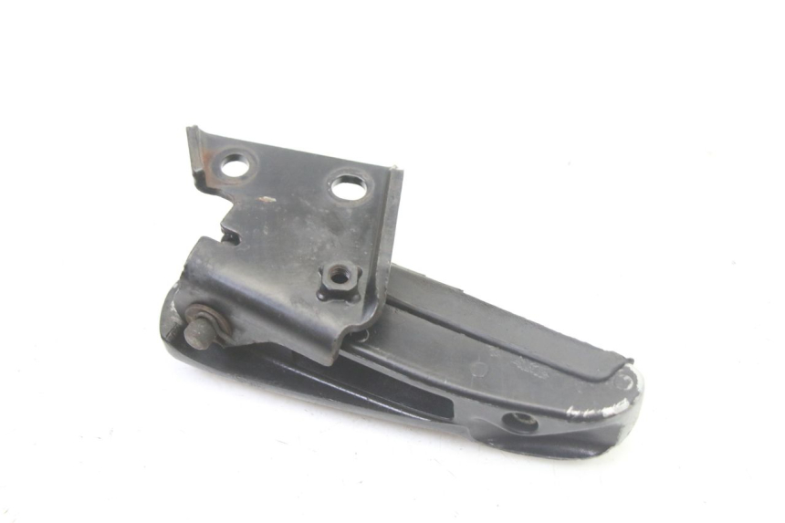 photo de FUSSRASTEN HINTEN RECHT GILERA RUNNER SP 50 (2006 - 2008)