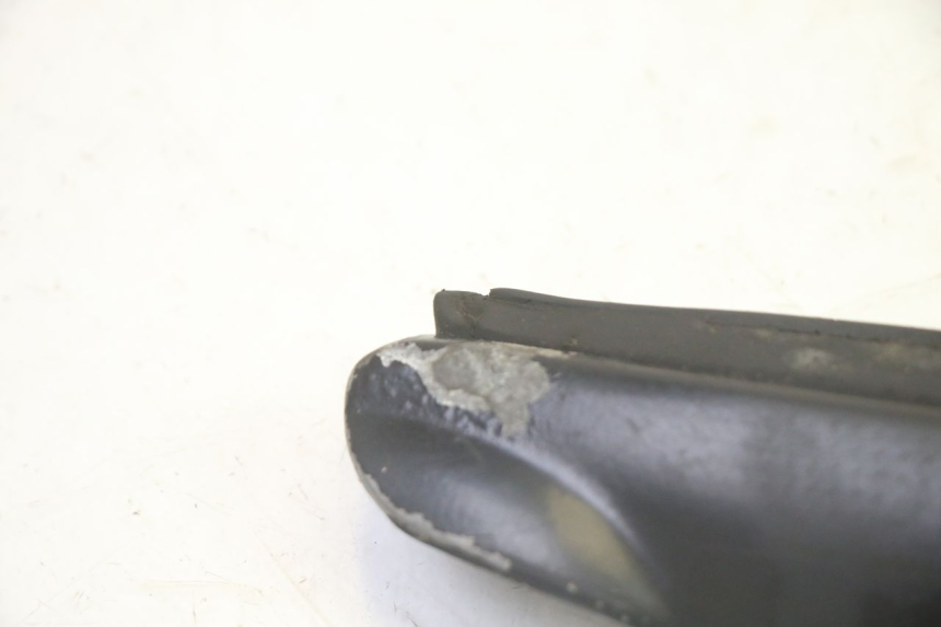 photo de FUSSRASTEN HINTEN RECHT GILERA RUNNER SP 50 (2009 - 2017)