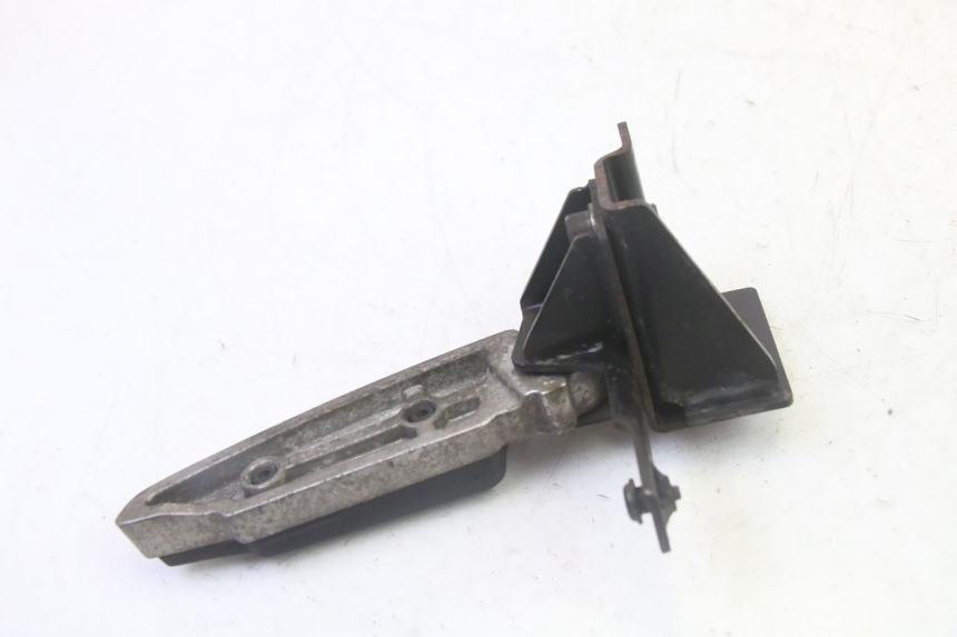 photo de FUSSRASTEN HINTEN RECHT PEUGEOT SATELIS 125 (2010 - 2012)