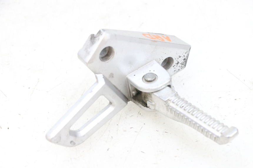 photo de FUSSRASTEN HINTEN RECHT PEUGEOT SPEEDFIGHT 4 4T EFI 50 (2021 - 2025) - Alternative Perspektive