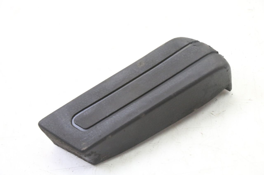 photo de FUSSRASTEN HINTEN RECHT PIAGGIO SUPER LX 125 (2000 - 2003)