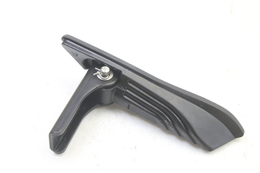 photo de FUSSRASTEN HINTEN RECHT APRILIA SXR 50 (2021 - 2023)