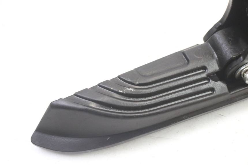 photo de FUSSRASTEN HINTEN RECHT APRILIA SXR 50 (2021 - 2023)