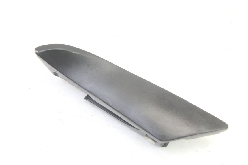 photo de FUSSRASTEN HINTEN RECHT APRILIA SXR 50 (2021 - 2023)