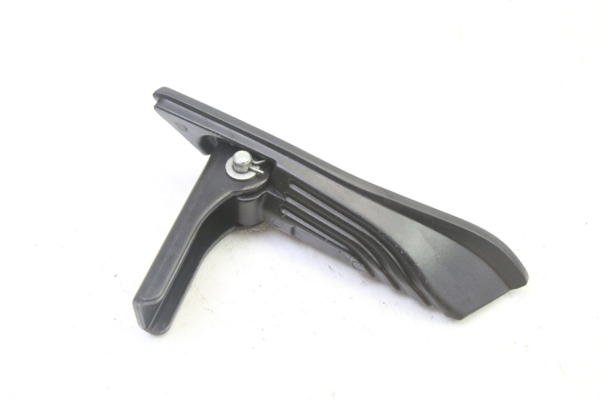 photo de FUSSRASTEN HINTEN RECHT APRILIA SXR 50 (2021 - 2023)