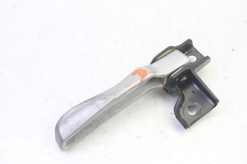 photo de FUSSRASTEN HINTEN RECHT PEUGEOT TWEET PRO EFI 4T 50 (2021 - 2022)