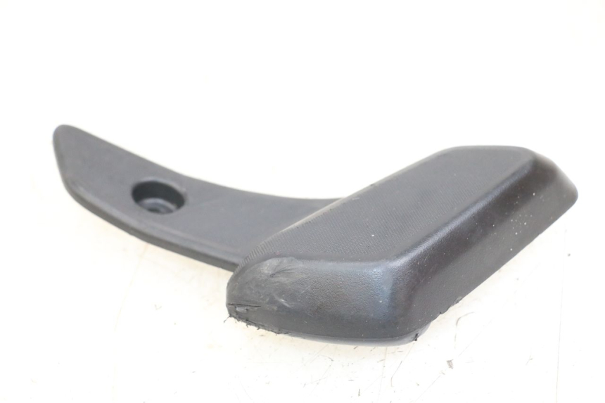 photo de FUSSRASTEN HINTEN RECHT PIAGGIO VESPA PRIMAVERA 4T 50 (2021 - 2024)