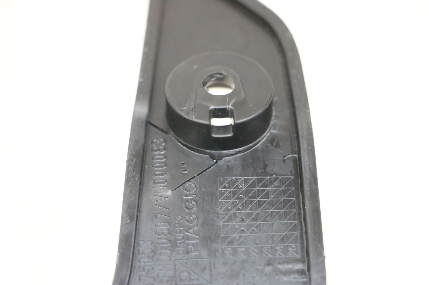 photo de FUSSRASTEN HINTEN RECHT PIAGGIO VESPA PRIMAVERA 4T 50 (2021 - 2024)