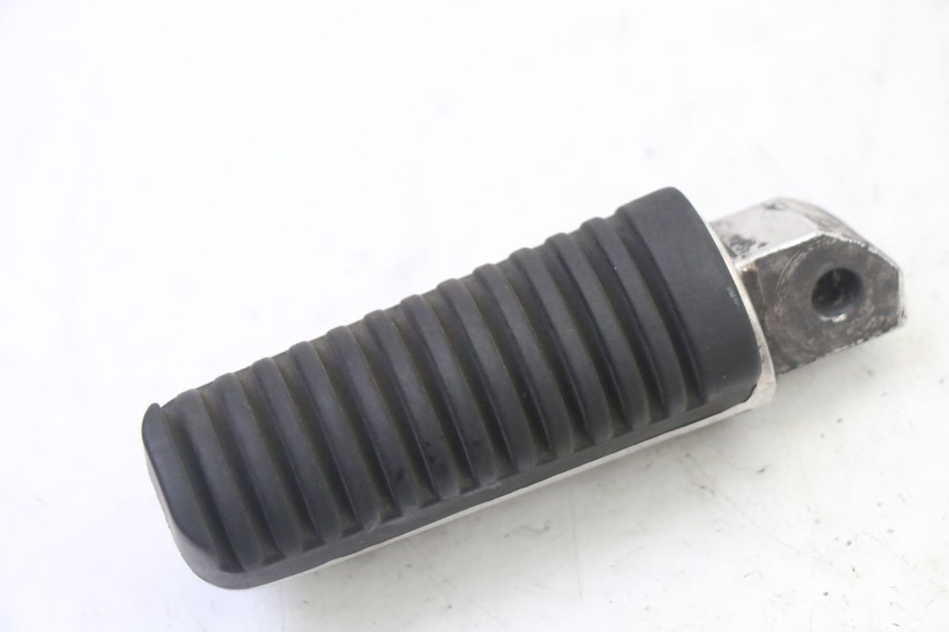 photo de FUSSRASTEN HINTEN RECHT YAMAHA XJ6 ABS 600 (2008 - 2016)