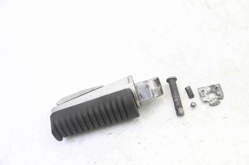 photo de FUSSRASTEN HINTEN RECHT YAMAHA XJ6 ABS 600 (2008 - 2016)
