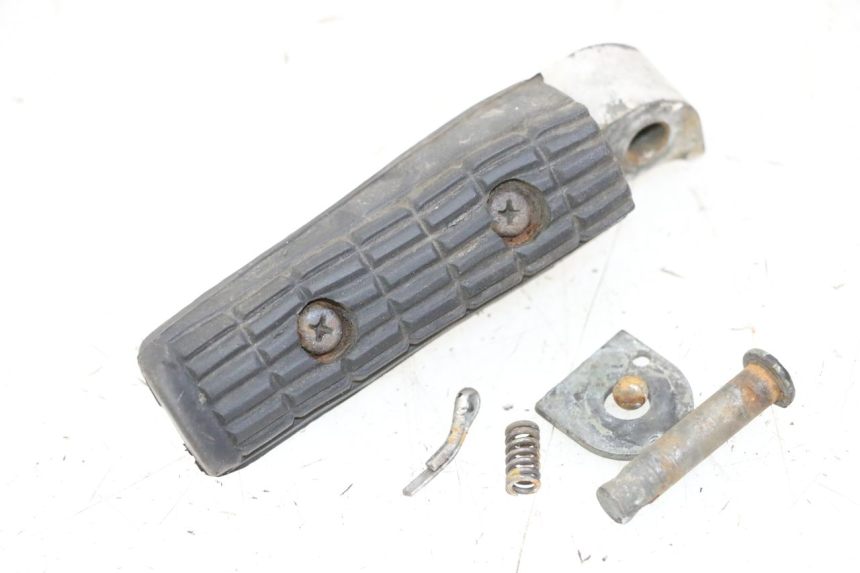 photo de FUSSRASTEN HINTEN RECHT YAMAHA XJN DIVERSION 600 (2000 - 2003)