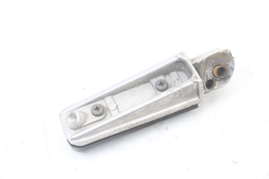 photo de FUSSRASTEN HINTEN RECHT YAMAHA FZS FAZER 600 (2001 - 2003)