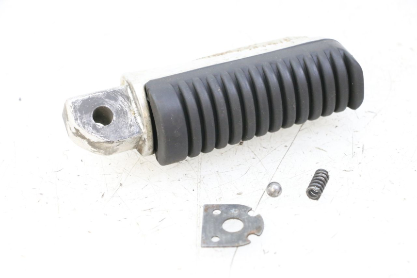 photo de FUSSRASTEN HINTEN RECHT YAMAHA XJ6 ABS 600 (2008 - 2016)