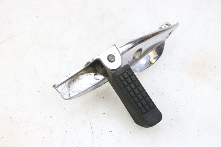 photo de FUSSRASTEN HINTEN RECHT KYMCO ZING 125 (1997 - 2003) - Detailansicht des Bauteils