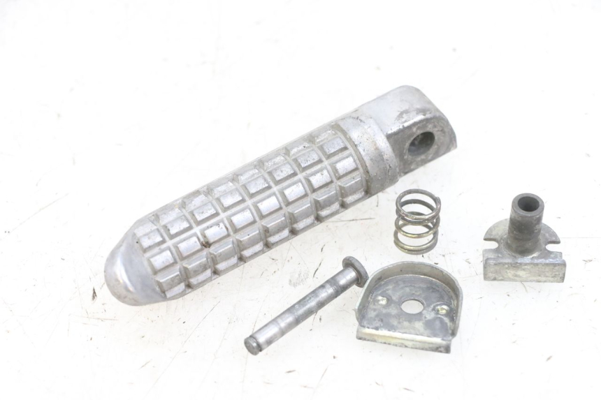 photo de FUSSRASTEN HINTEN RECHT KAWASAKI ZR 7 750 (1999 - 2001) - Hauptansicht