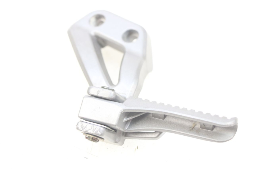 photo de FUSSRASTEN HINTEN LINKS ORCAL CAVARO 4T 50 (2019 - 2023)