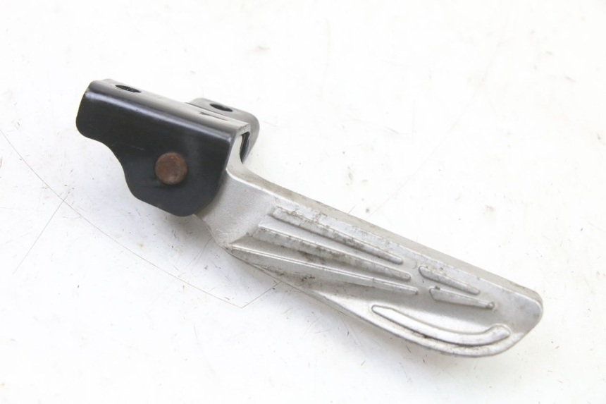 photo de FUSSRASTEN HINTEN LINKS SYM FIDDLE 3 III 125 (2014 - 2020) - Detailansicht des Bauteils