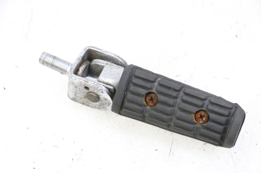 photo de FUSSRASTEN HINTEN LINKS YAMAHA FJ 36Y 1100 (1984 - 1985)