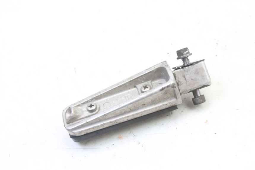 photo de FUSSRASTEN HINTEN LINKS YAMAHA FZ6 FAZER S2 600 (2007 - 2011)