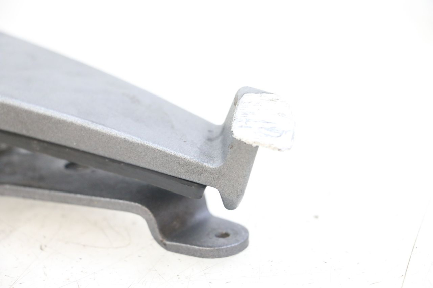 photo de FUSSRASTEN HINTEN LINKS PEUGEOT GEOPOLIS RS 125 (2007 - 2009)