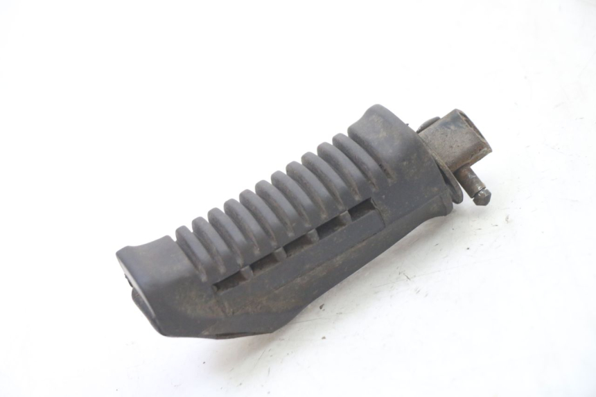 photo de FUSSRASTEN HINTEN LINKS SUZUKI GS GSE 500 (2001 - 2003)
