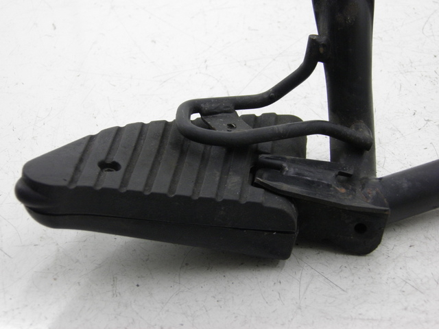 photo de FUSSRASTEN HINTEN LINKS HONDA SH 125 (2003 - 2004)