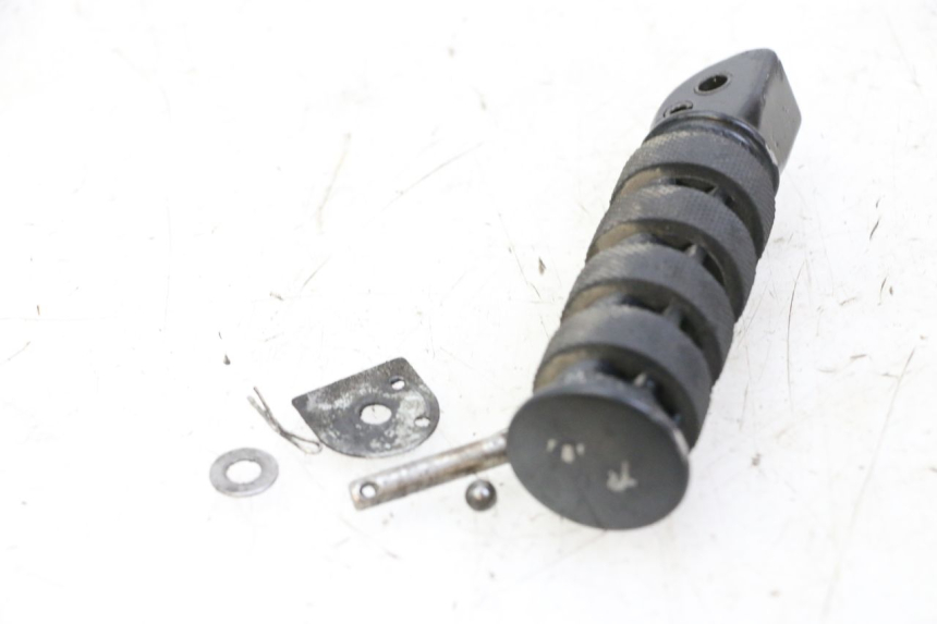 photo de FUSSRASTEN HINTEN LINKS KEEWAY K-LIGHT KLIGHT 125 (2018 - 2025)