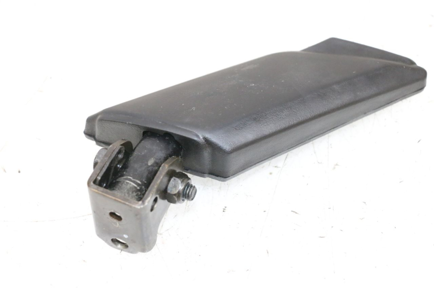 photo de LINKER HINTERER FUßRASTEN PEUGEOT KISBEE 2T 50 (2010 - 2017) - Technische Nahaufnahme