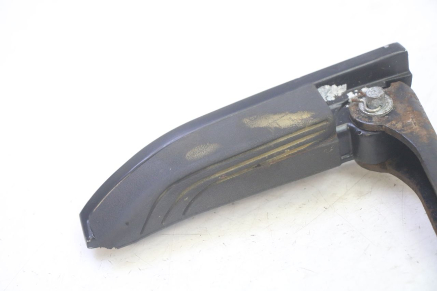 photo de FUSSRASTEN HINTEN LINKS PIAGGIO MP3 500 (2016 - 2018) - Zoom auf Gebrauchszustand