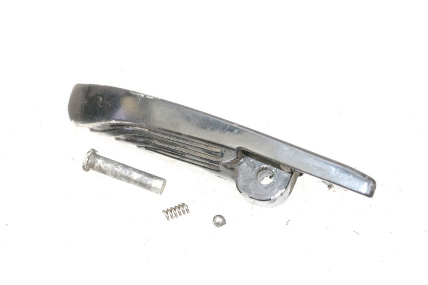 photo de LINKER HINTERER FUßRASTEN PIAGGIO NEW TYPHOON 50 (2018 - 2021) - Detailansicht des Bauteils